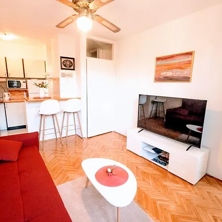 דירה Demass - Cozy, Free Parking And Wifi *